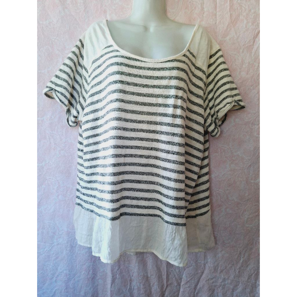 Love 8 Size 2X White and Black Striped Short Sleeve beach spring nautical top